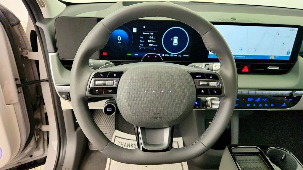 Used 2025 Cyber Gray Hyundai Limited RWD image 13