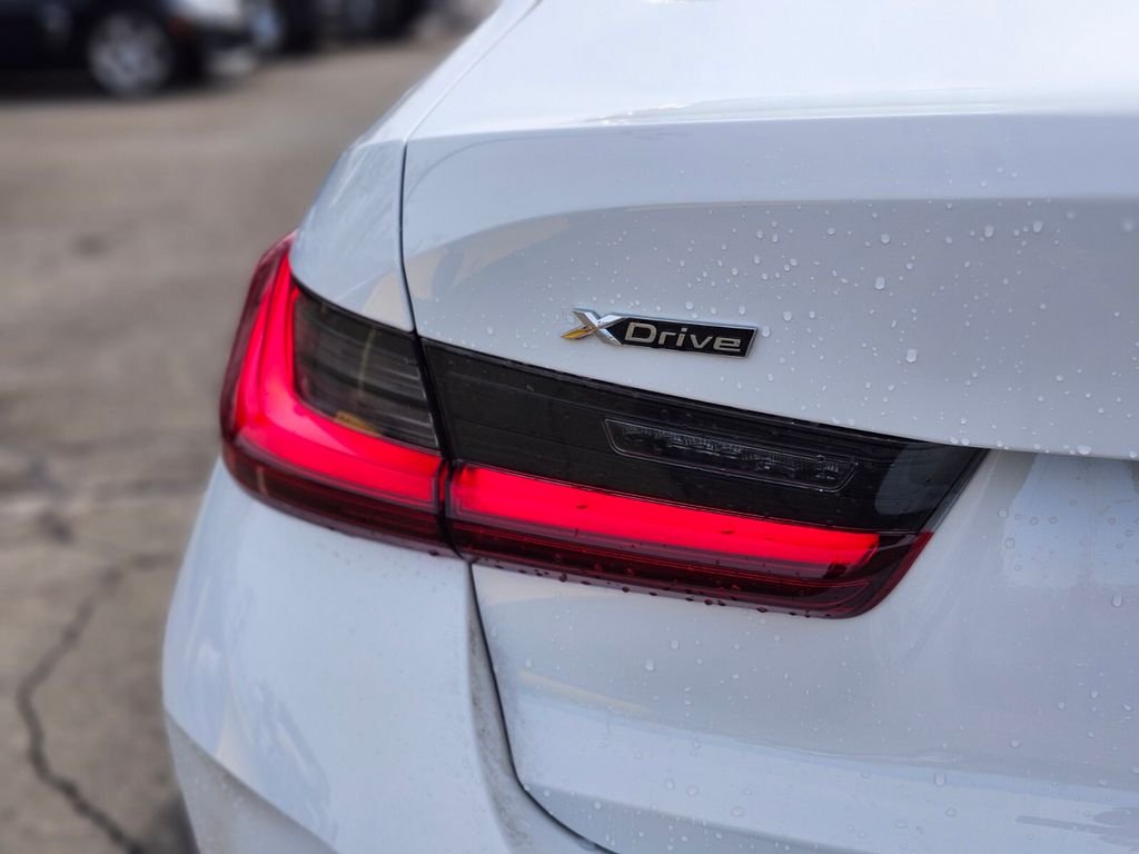 Used 2026 White BMW 330i xDrive image 9