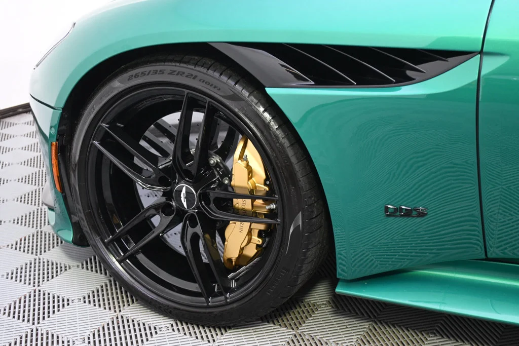 Used 2023 Green Aston Martin NA image 21