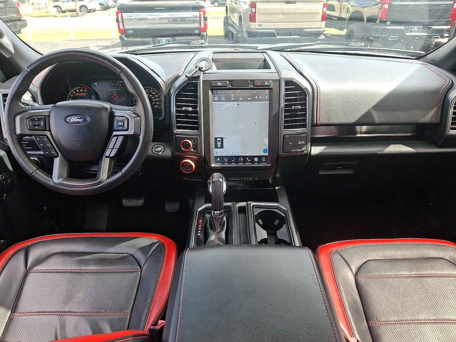 Used 2019 Magnetic Metallic   J7 Ford LARIAT image 15
