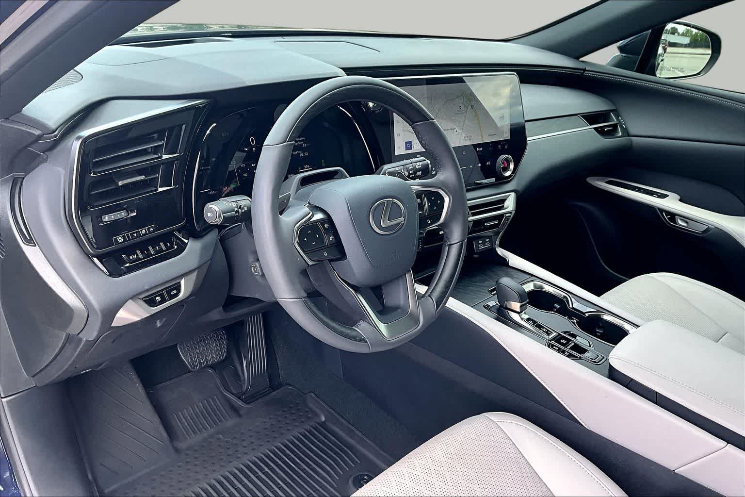 Used 2025 Nightfall Mica Lexus Premium Plus image 18