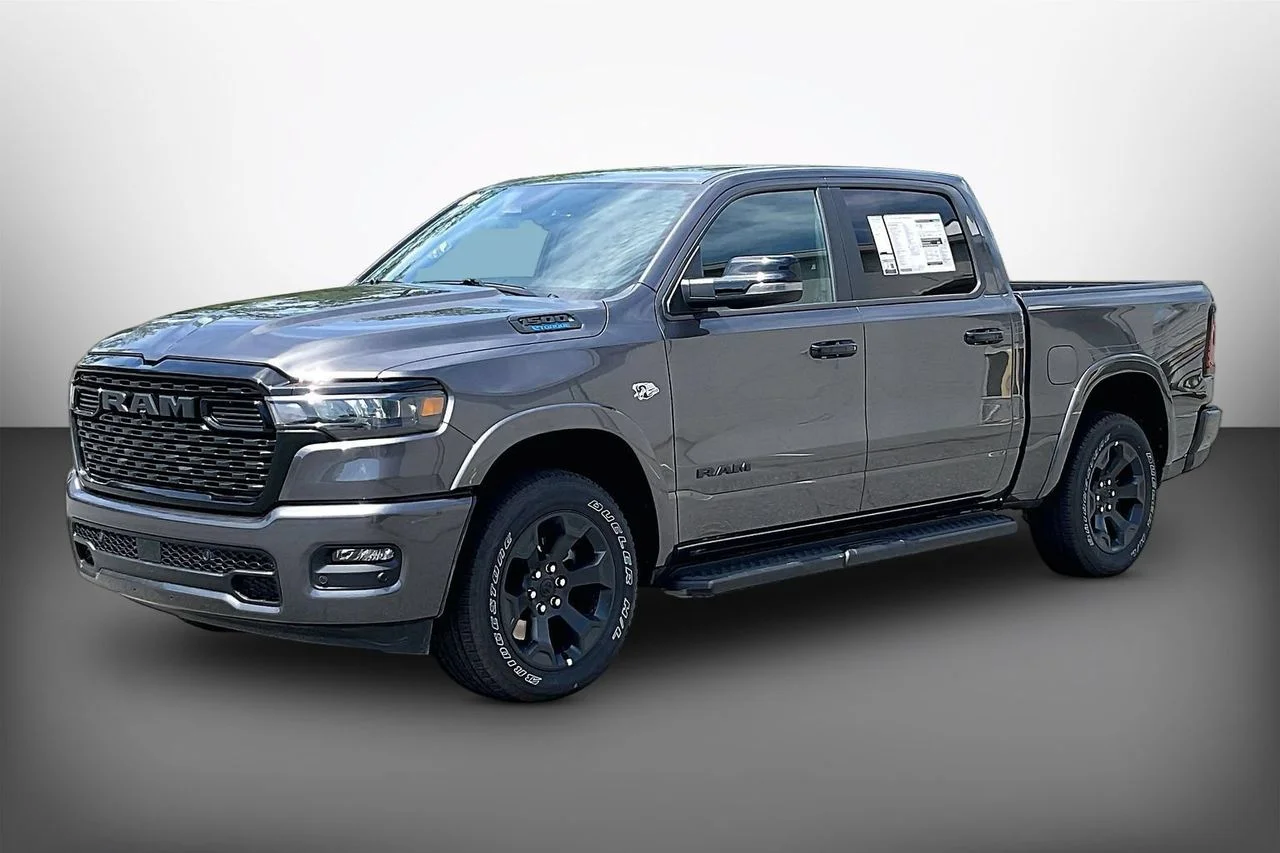 New 2026 Granite Crystal Metallic Clearcoat RAM Big Horn/Lone Star image 4