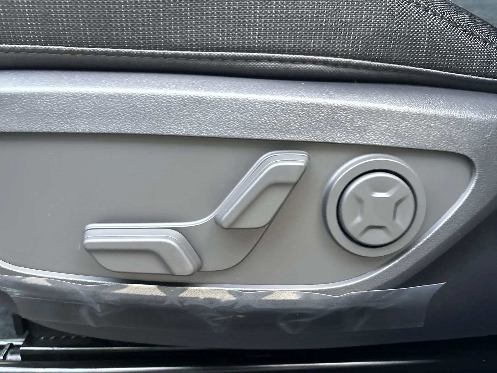 New 2027 Snow White Pearl Kia S image 16