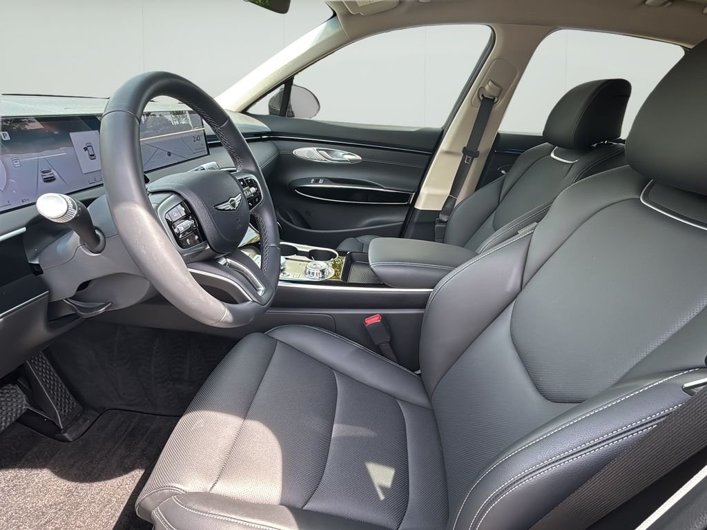 2026 GENESIS GV70 Standard - Photo 14