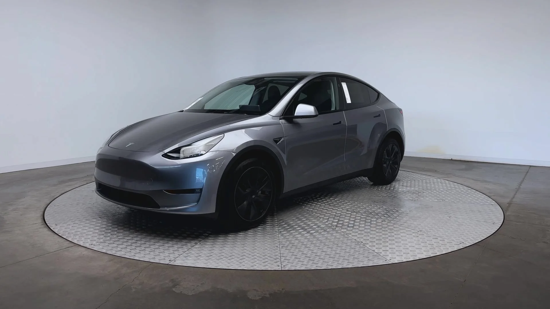 Used 2025 Stealth Grey Tesla Long Range image 4