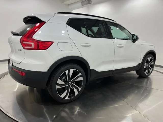 Certified Used 2026 Crystal White Volvo ULTRA image 5