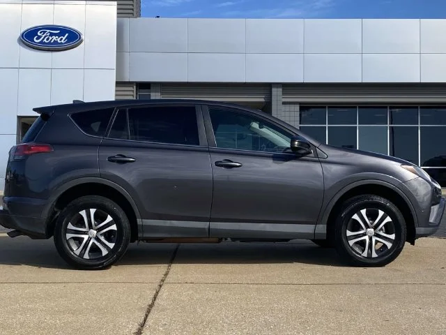 Used 2018 Gray Toyota LE image 2
