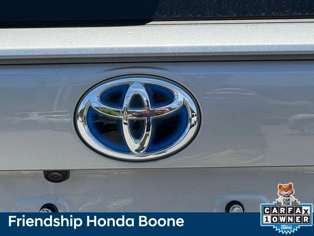 Used 2024 Silver Toyota XLE Premium image 7