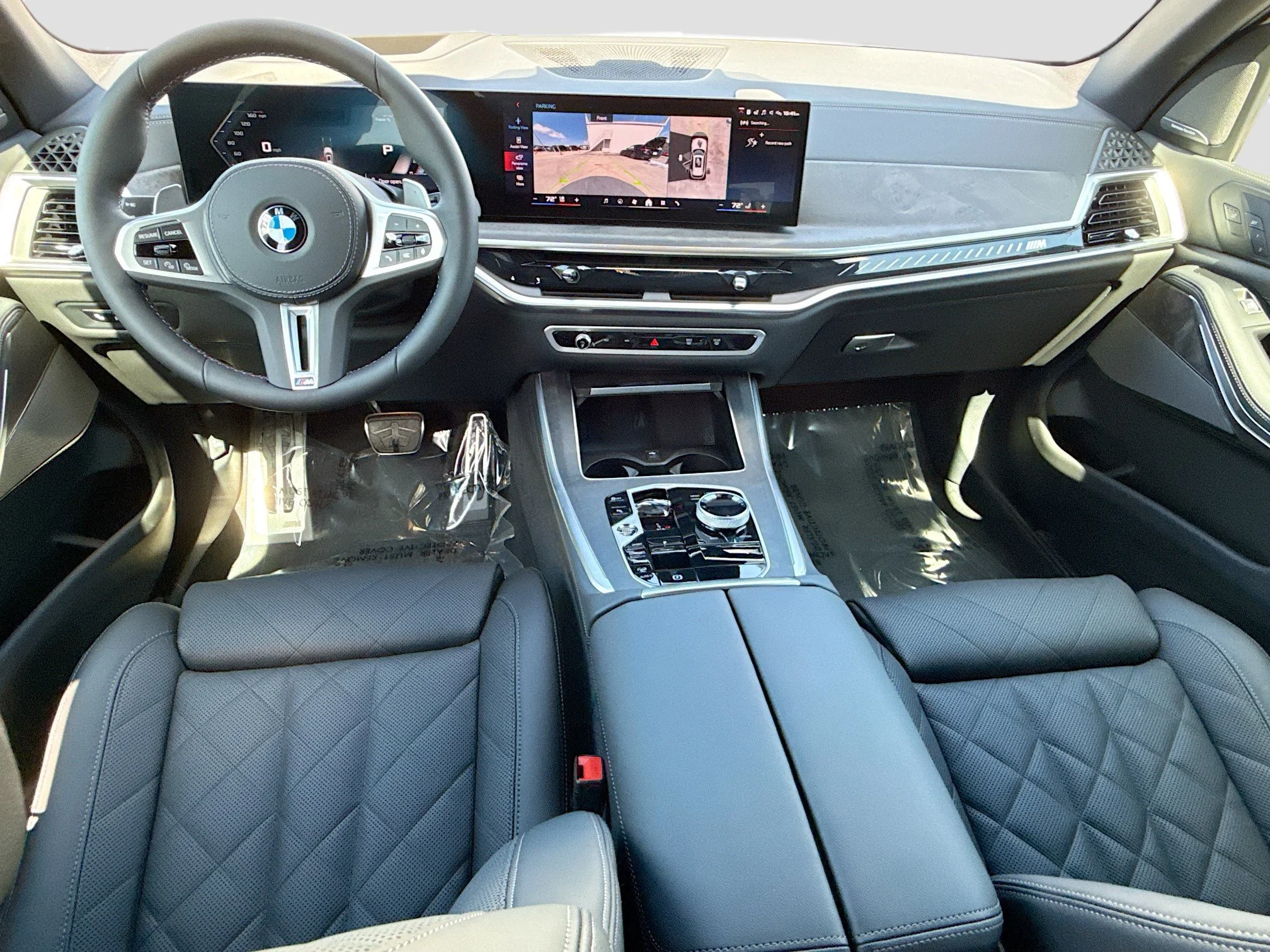 New 2026 Alpine White BMW M60i image 17