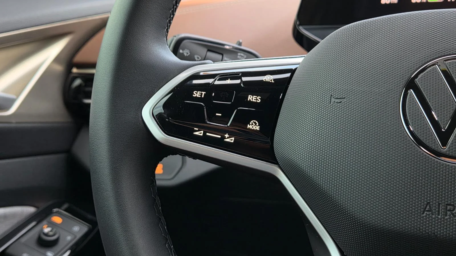 New 2026 opal white pearl Volkswagen Pro image 25