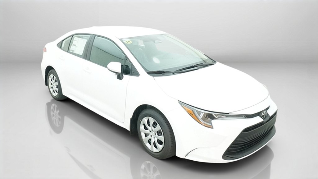 New 2027 Ice Cap Toyota LE image 5