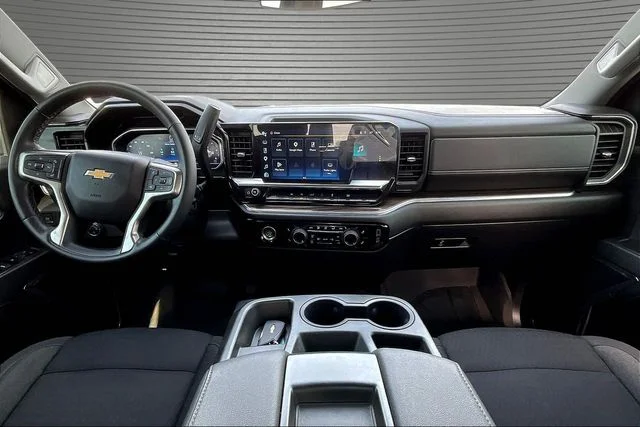 Used 2024 White Chevrolet LT image 8