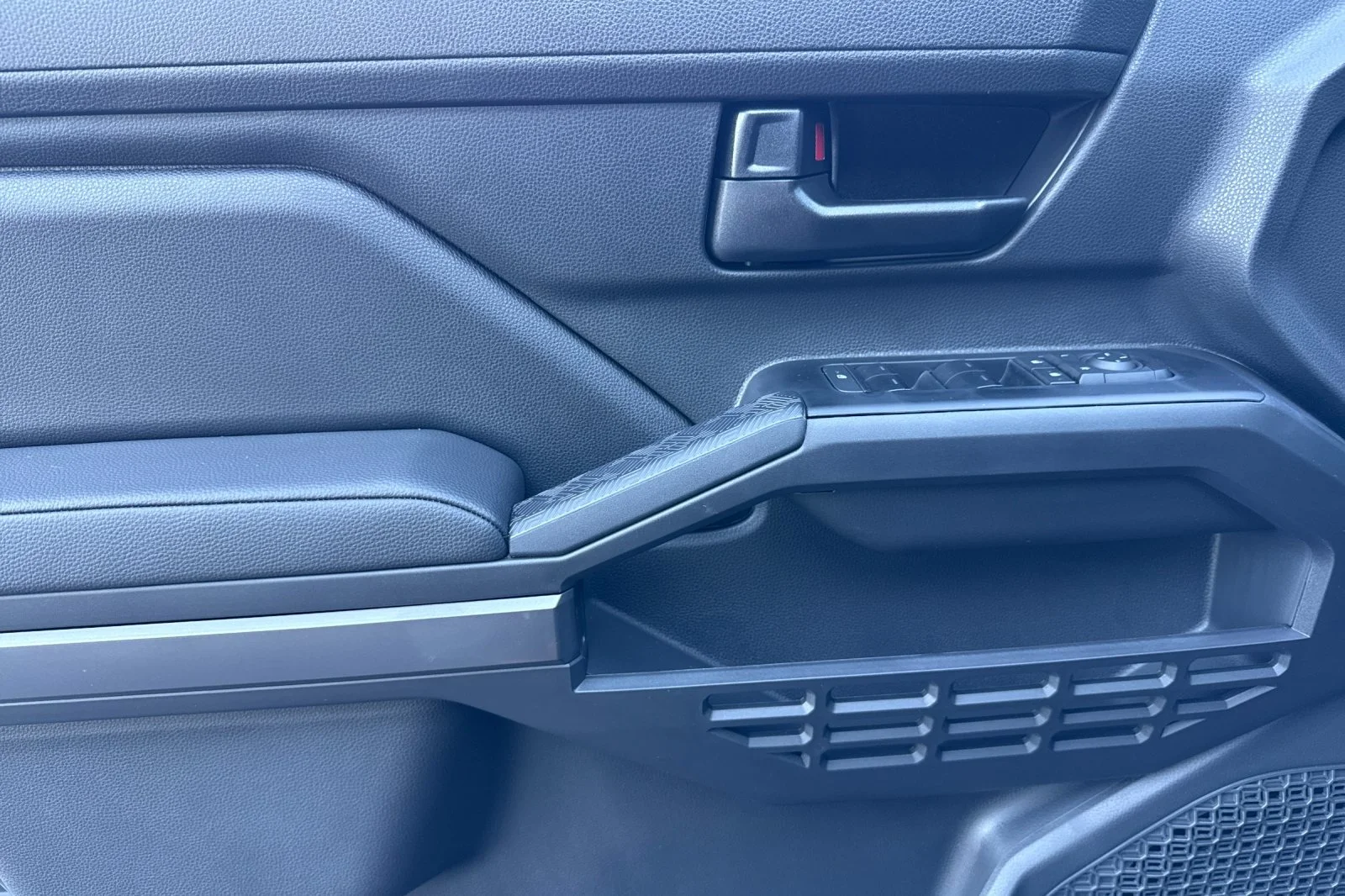New 2026 Underground Toyota  SR5 image 7