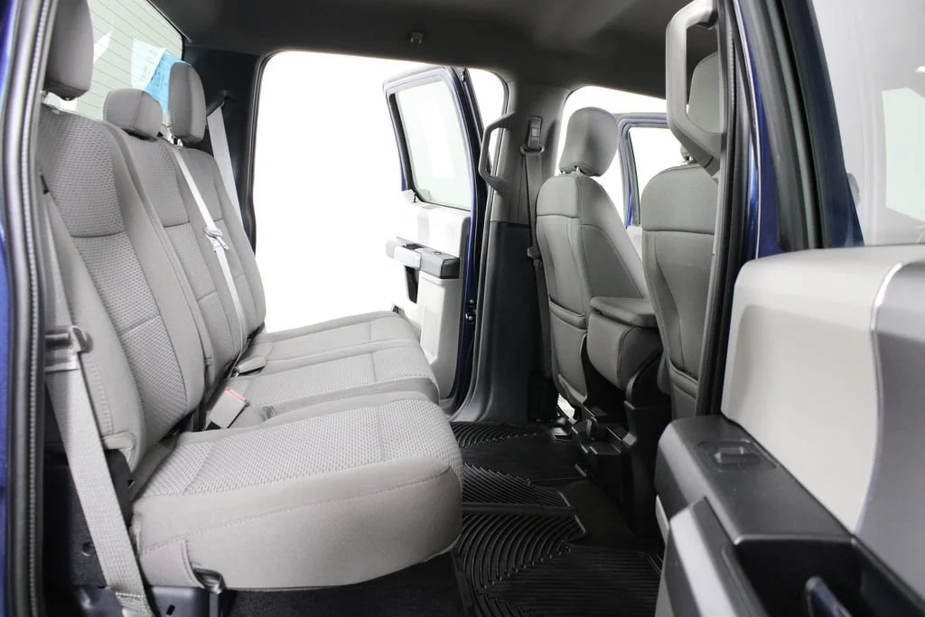 Used 2020 Blue Ford XL image 12