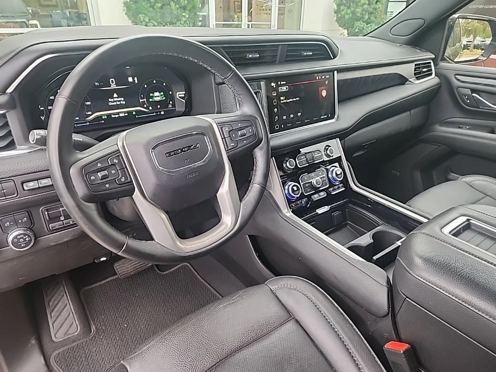 Used 2023 Black GMC Denali image 7
