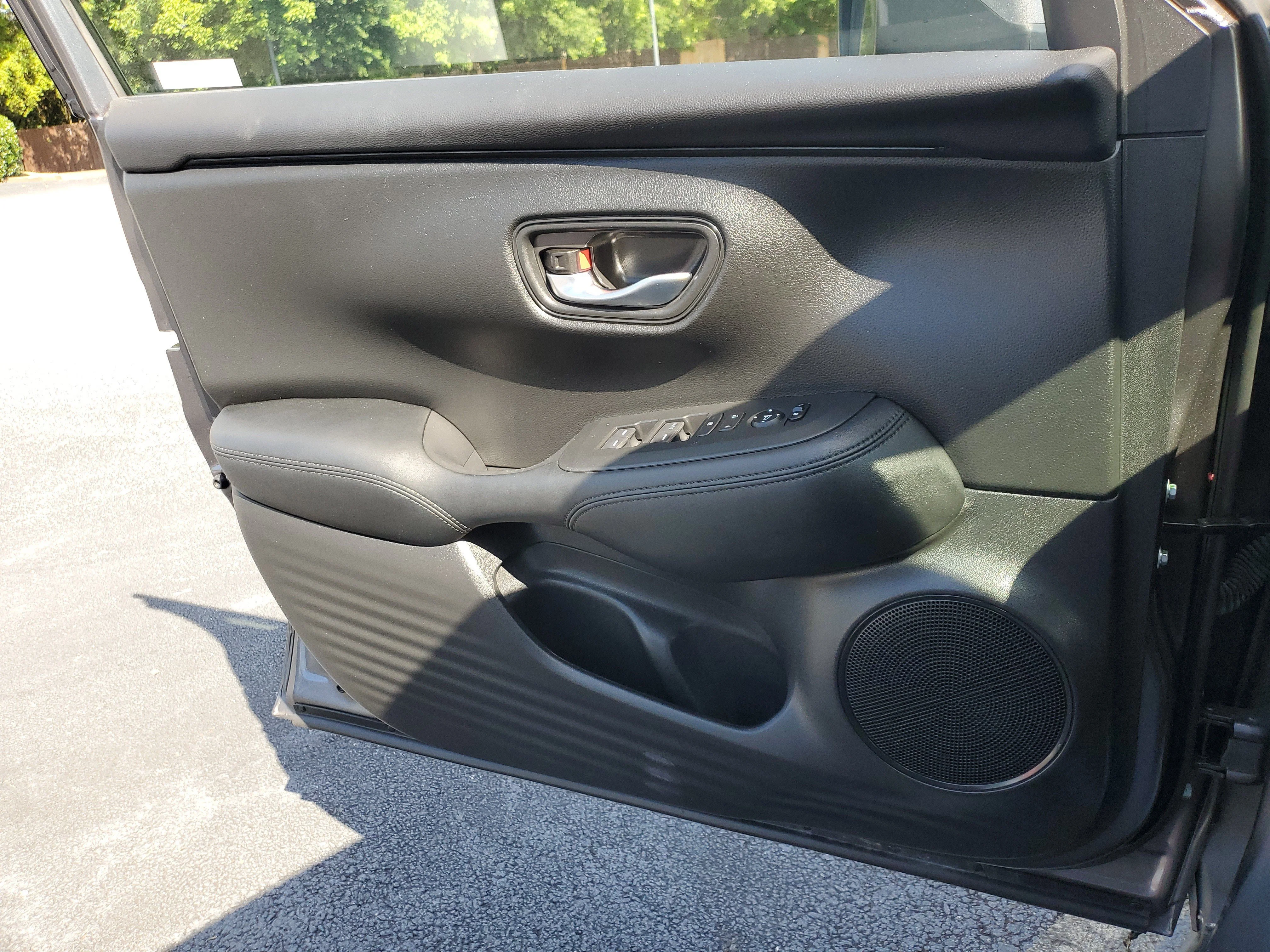 Used 2023  Honda LX image 29