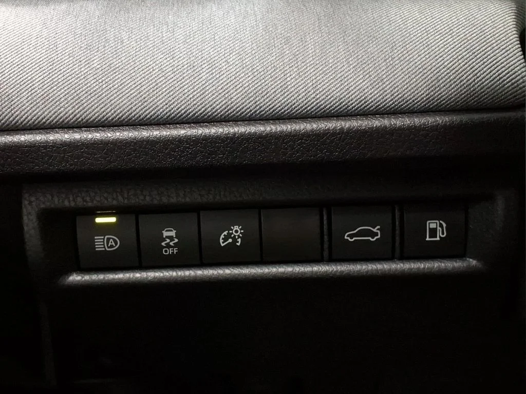 Certified Used 2025 White Toyota LE image 18