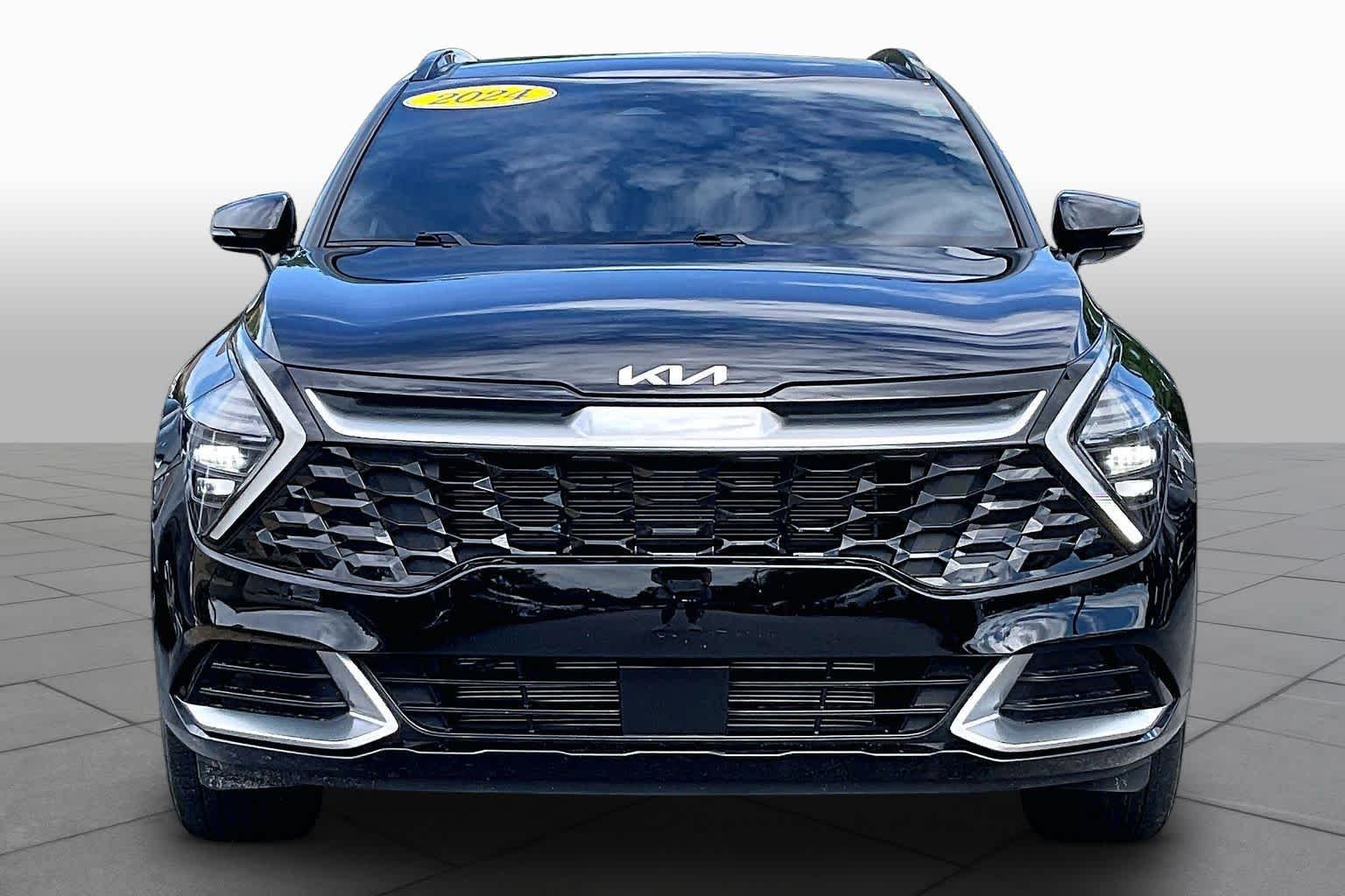 Pre-Owned 2024 Kia Sportage SX