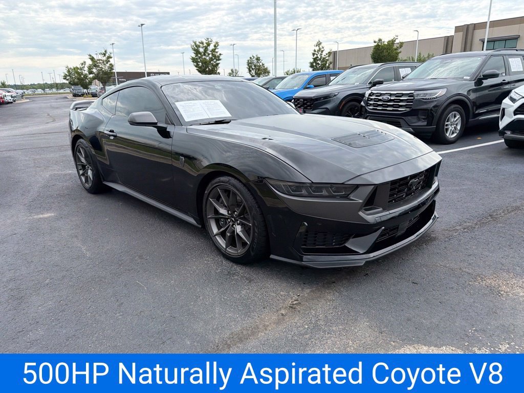 2025 Ford Mustang Dark Horse