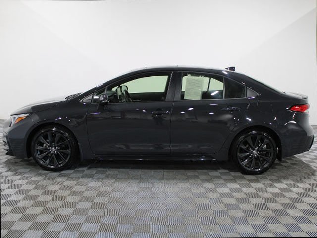 Used 2025 Underground Toyota SE image 3