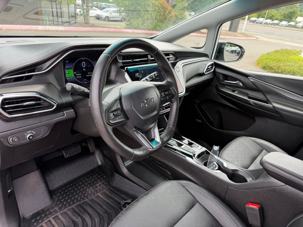 Used 2023 Summit White Chevrolet 2LT image 16