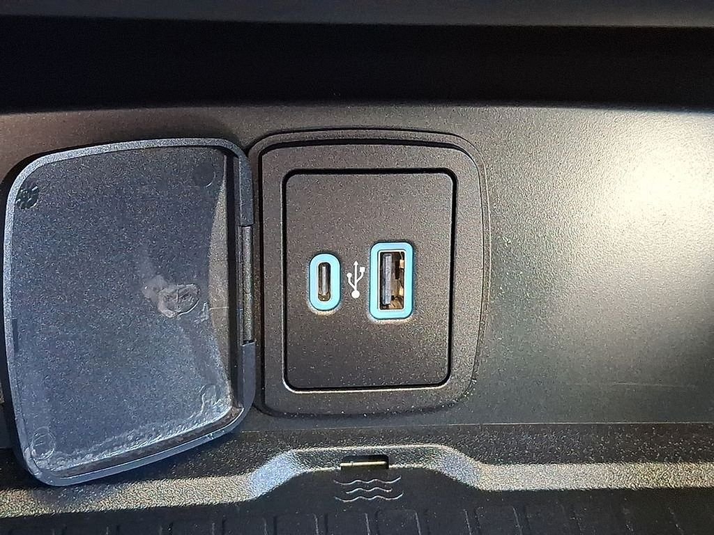 Used 2024 Gray Metallic Ford Badlands image 24