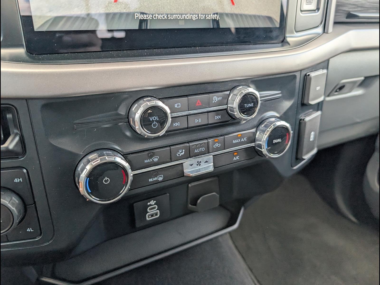 2025 Ford F-150 XLT - Photo 16