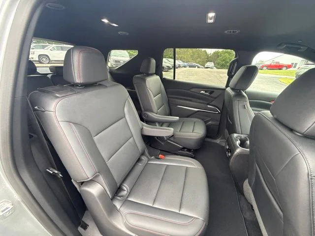 Used 2024 Gray Chevrolet Z71 image 33