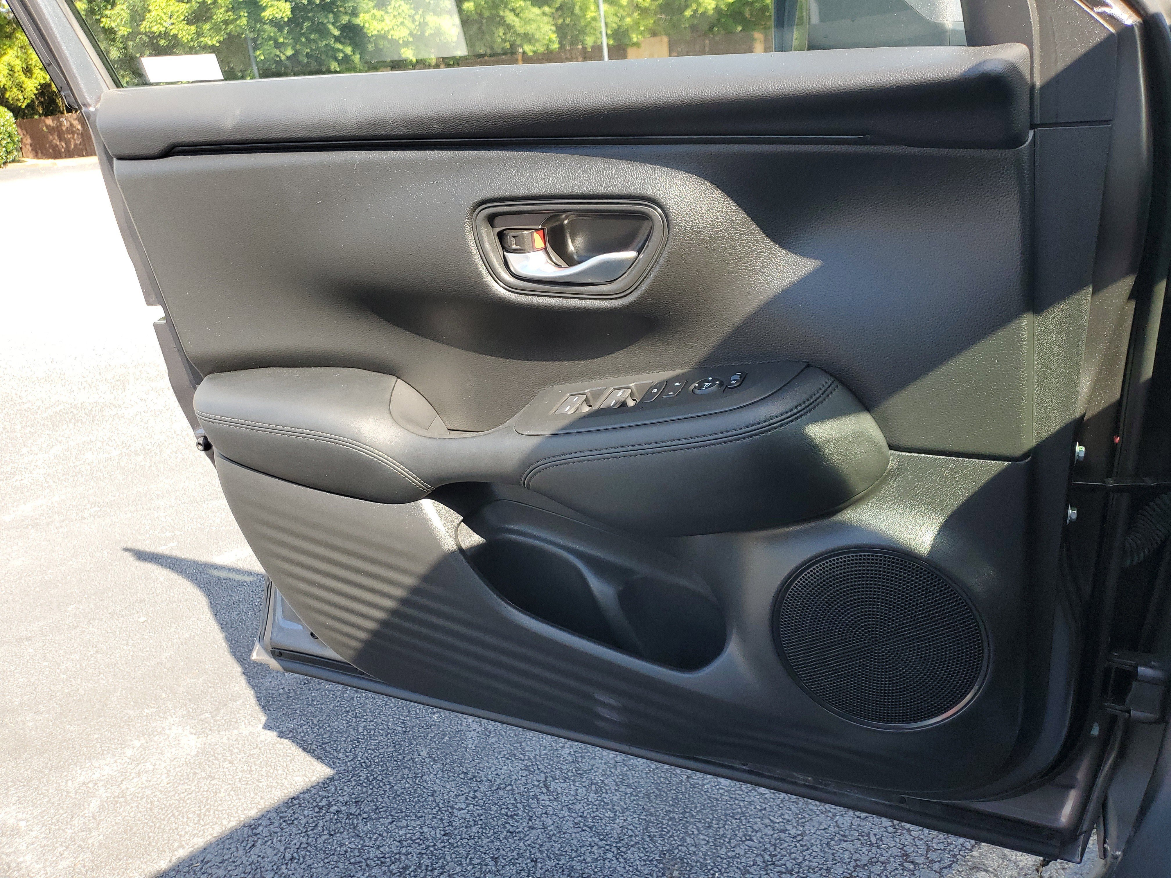 Used 2023  Honda LX image 29