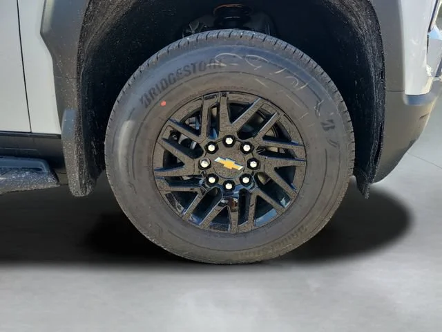 New 2026 Summit White Chevrolet LT - Extended Range image 7