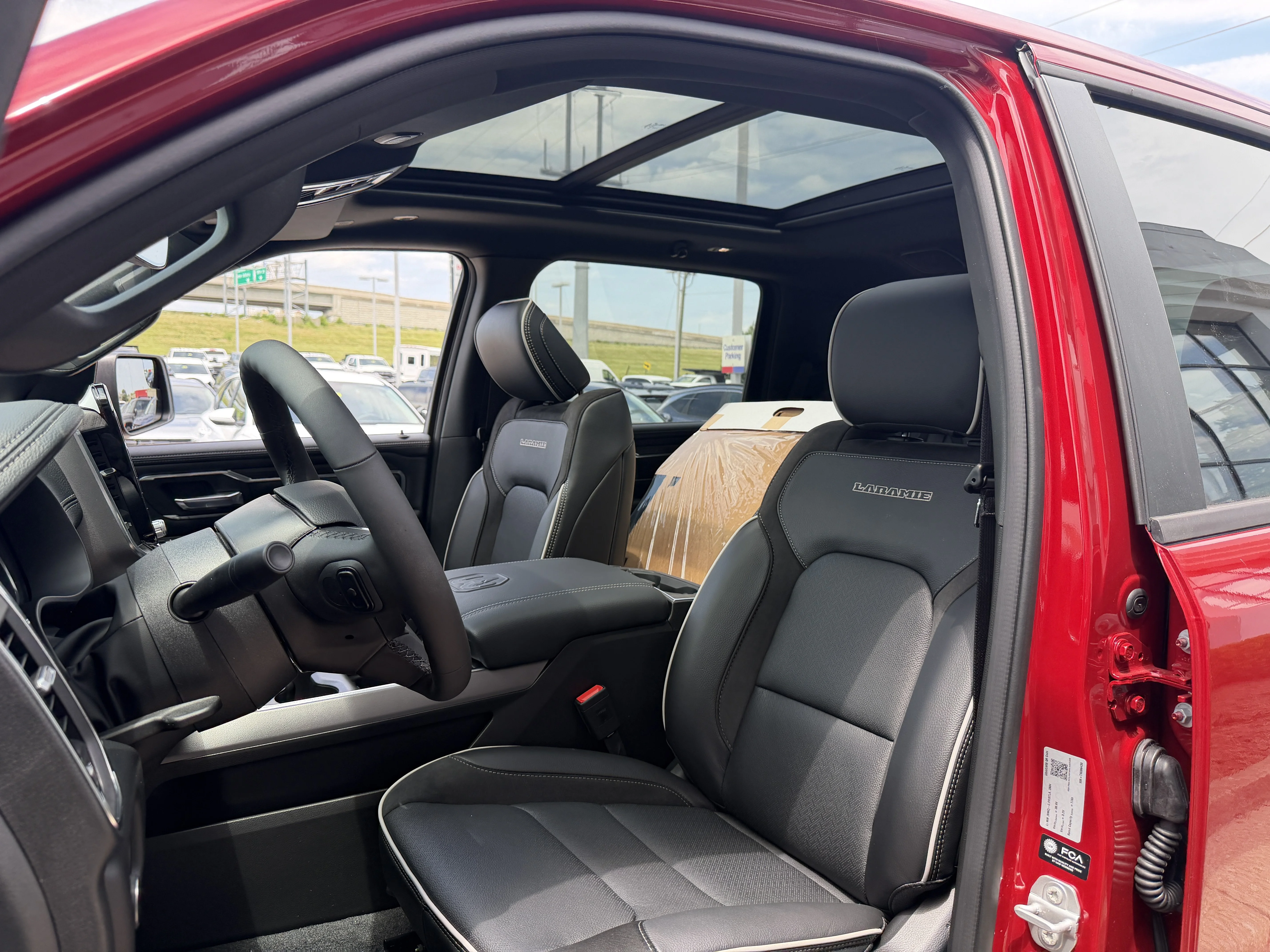 New 2026 Molten Red Pearl-Coat Exterior Paint RAM Laramie image 41