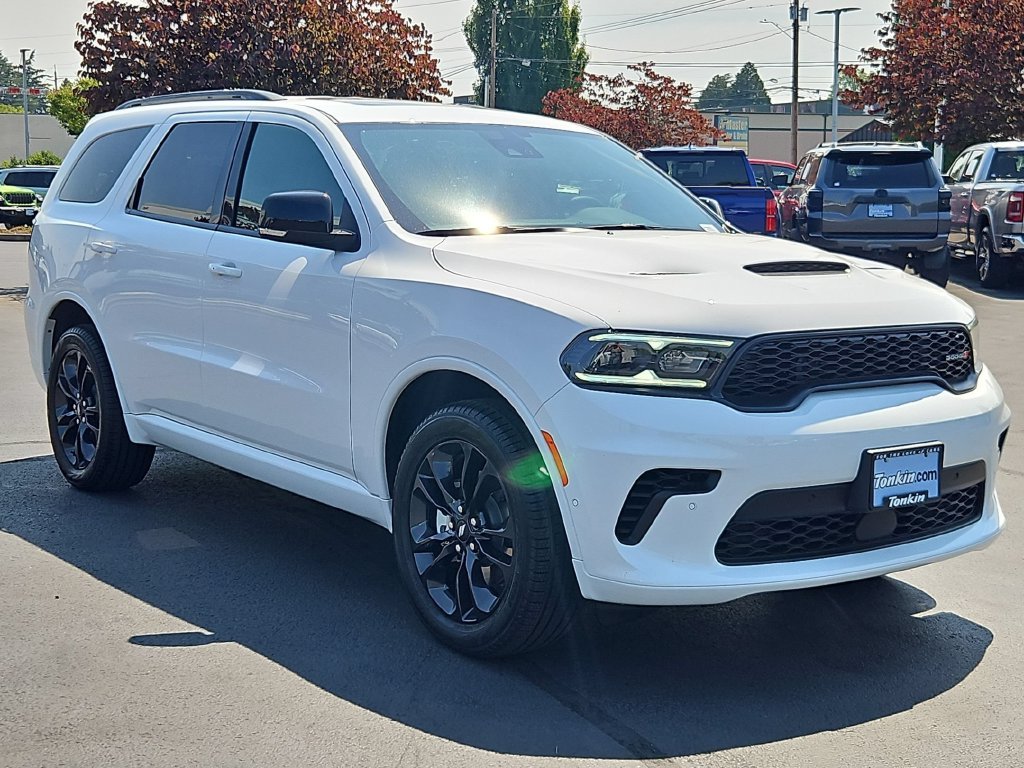 New 2026 White Knuckle Clear-Coat Exterior Paint Dodge GT Plus image 8
