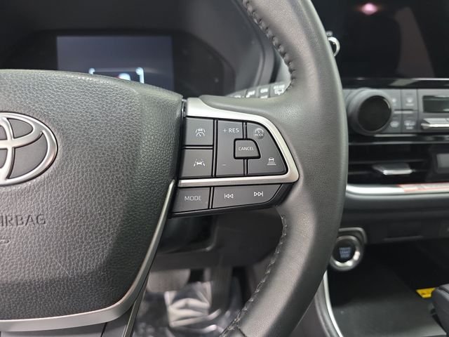 Certified Used 2025 Silver Toyota XLE image 15
