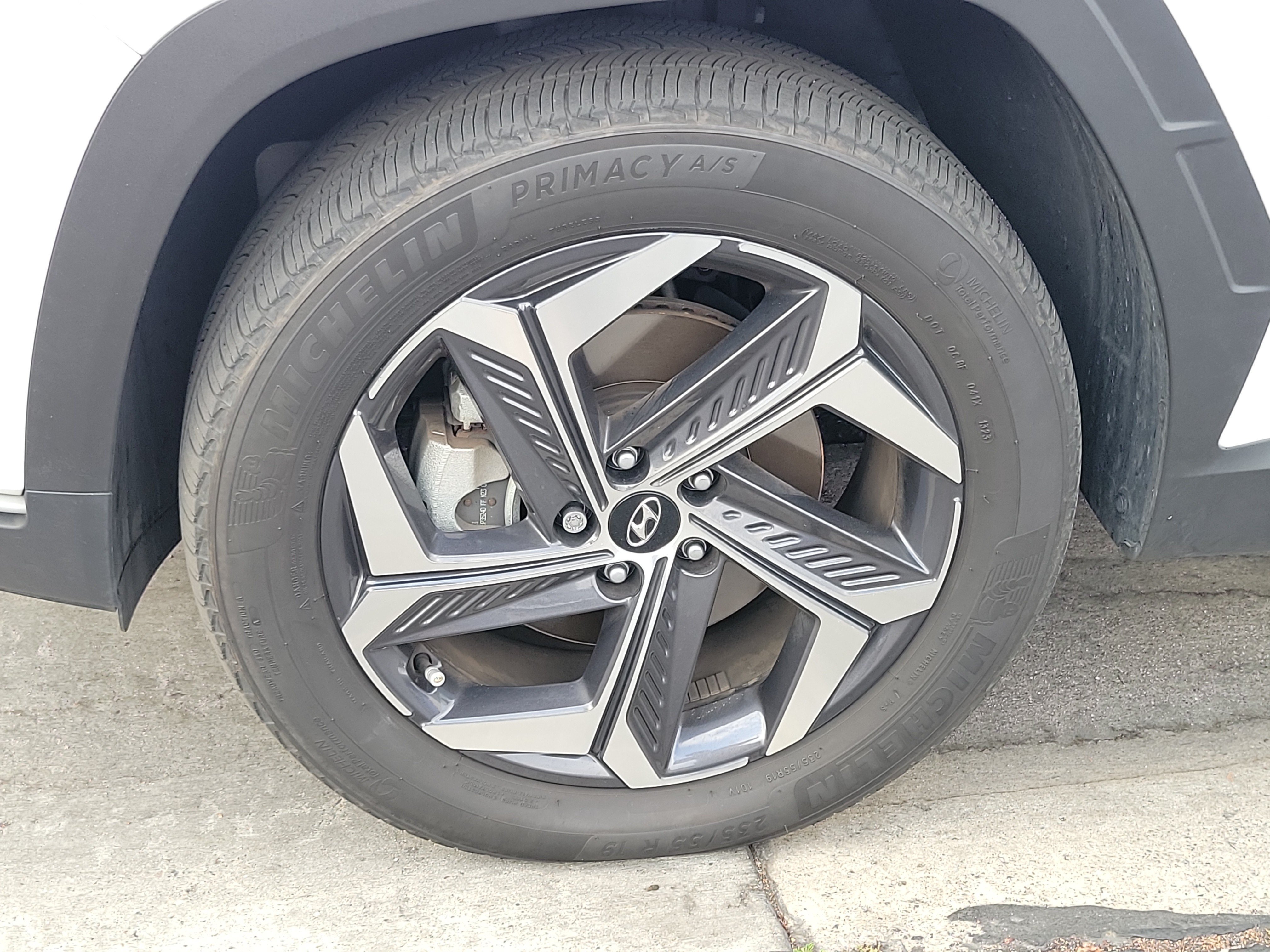 Certified Used 2024 White Pearl Hyundai SEL Convenience image 2
