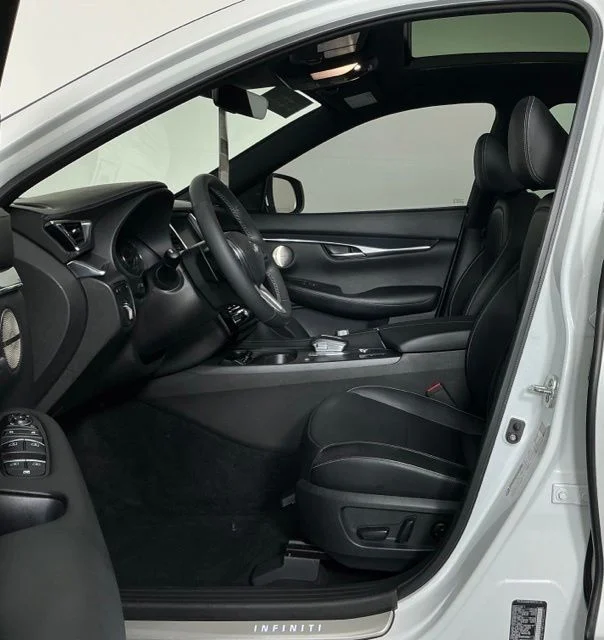 Certified Used 2024 White INFINITI SPORT image 10