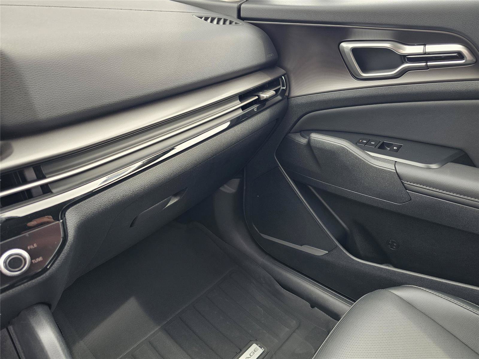 New 2026 Ebony Black Kia EX image 26