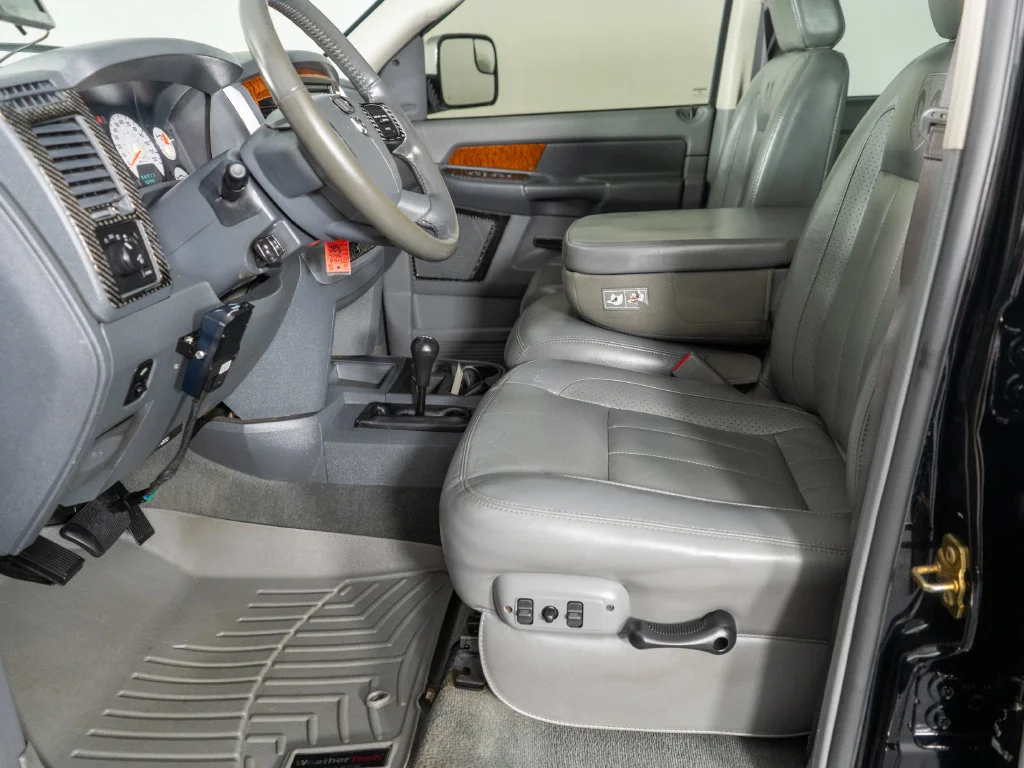 Used 2006 Black Dodge Laramie image 10
