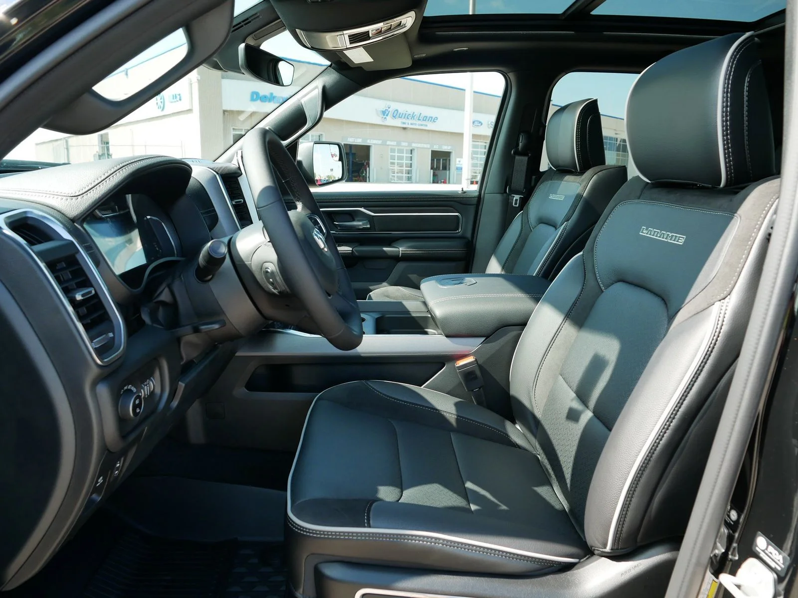 2026 RAM 1500 Laramie - Photo 11