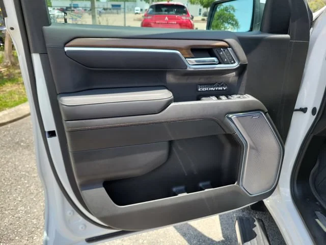 2025 Chevrolet Silverado 1500 High Country - Photo 24