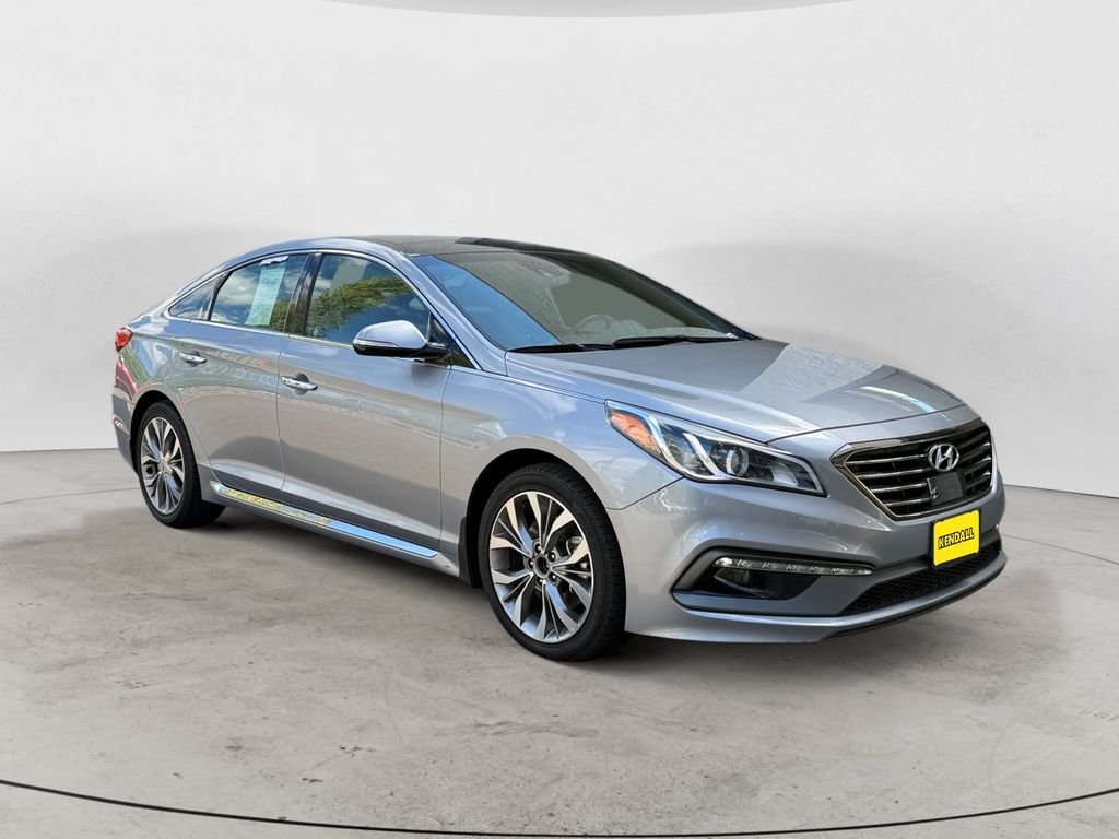 Used 2015 Gray Hyundai Limited image 3