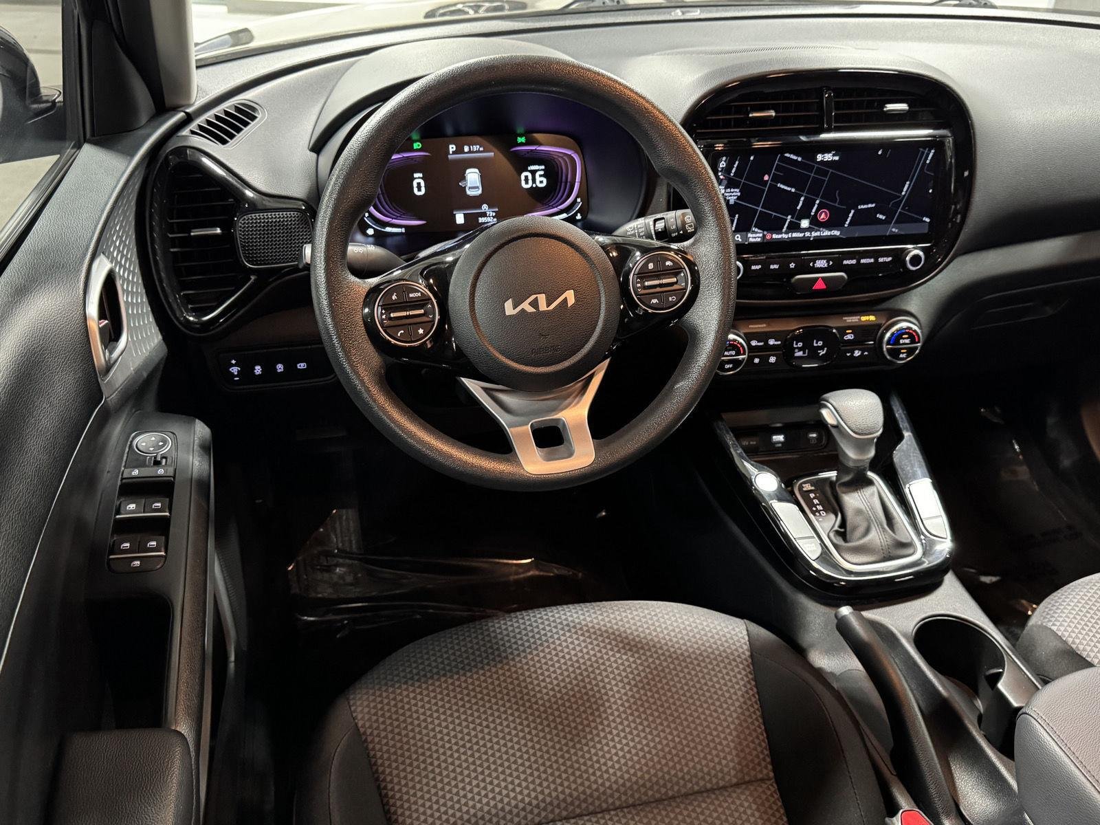 2023 Kia Soul S - Photo 22