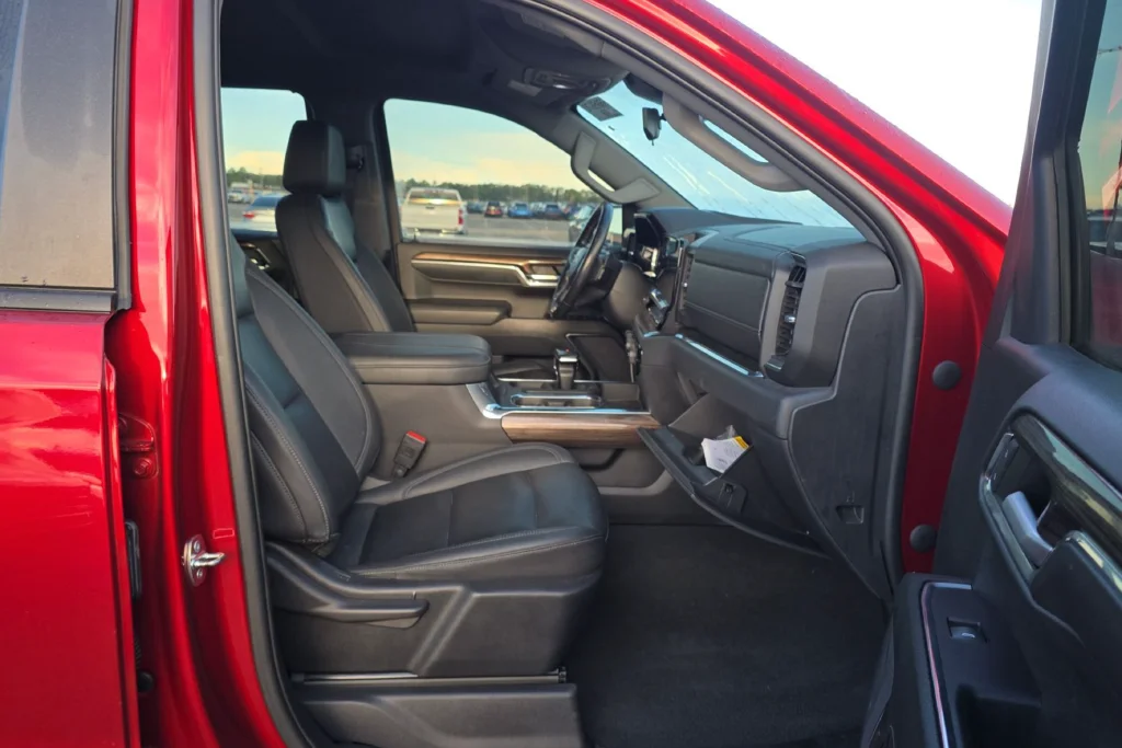 Used 2023 Red Chevrolet LT image 8