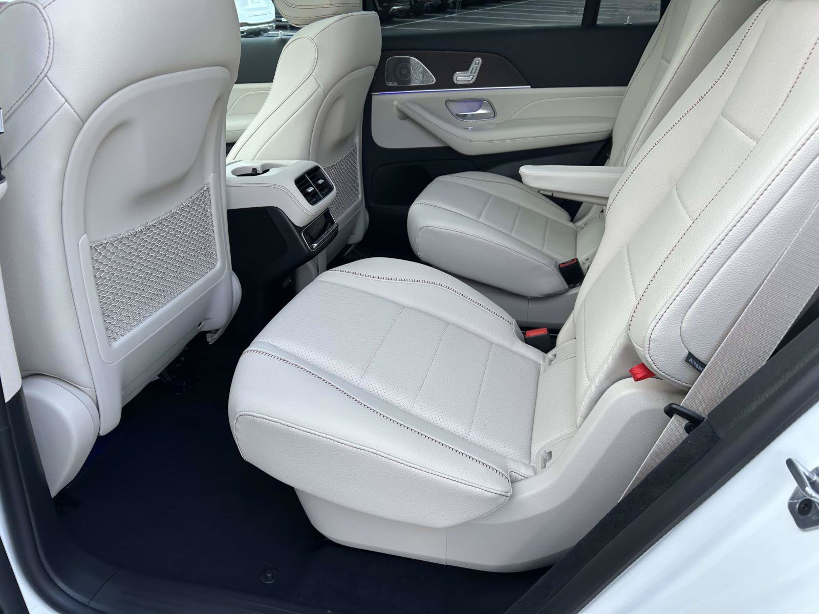 New 2027 Polar White Mercedes-Benz GLS 450 4MATIC® SUV image 37