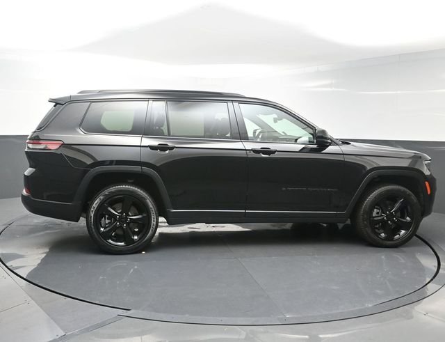 Used 2024 Black Jeep Limited image 8