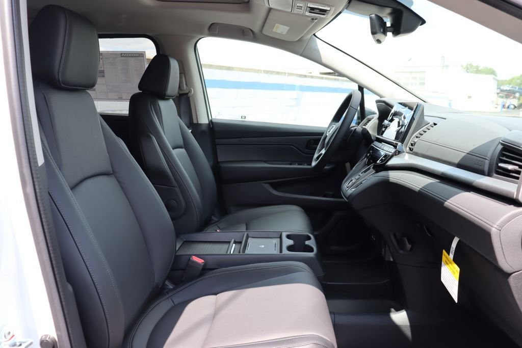 New 2026 Platinum White Pearl Honda EX-L image 21