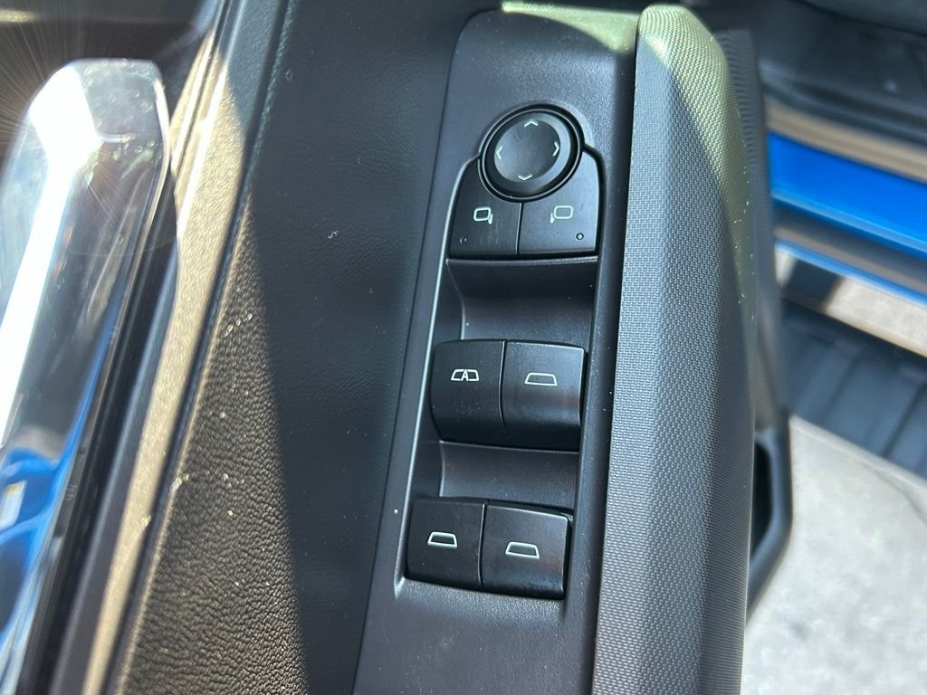 Used 2023 Blue GMC Elevation image 20