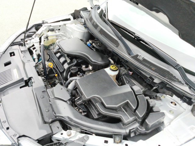 Used 2020 Silver Nissan SV image 13