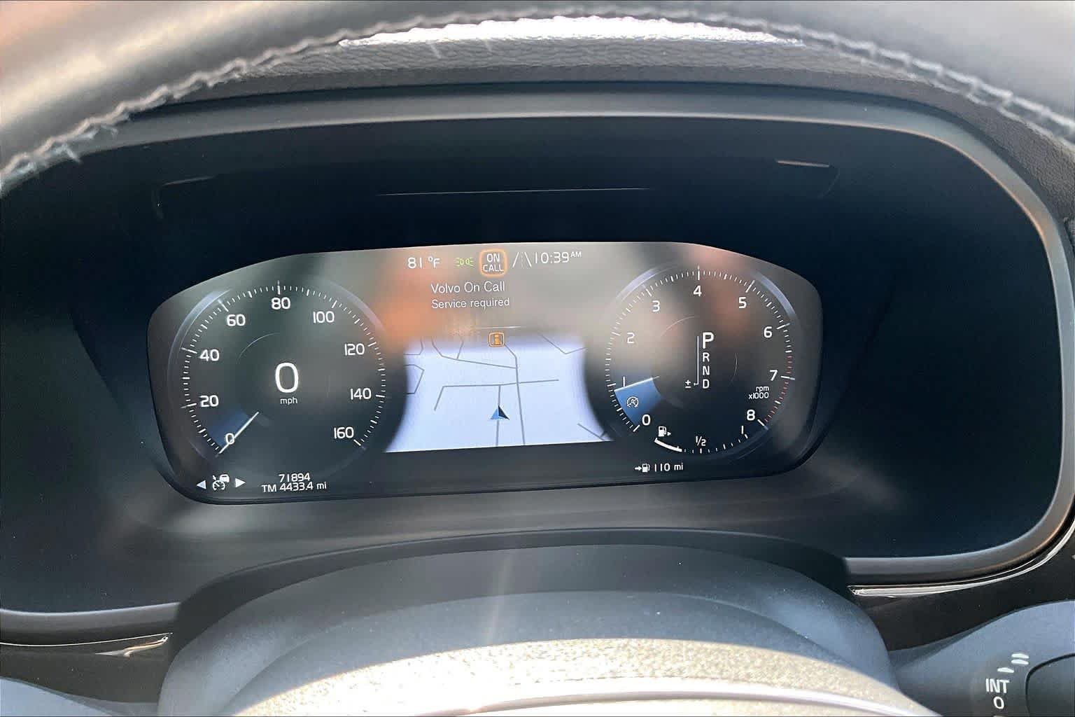 Used 2018 Crystal White Pearl Metallic Volvo Momentum image 26