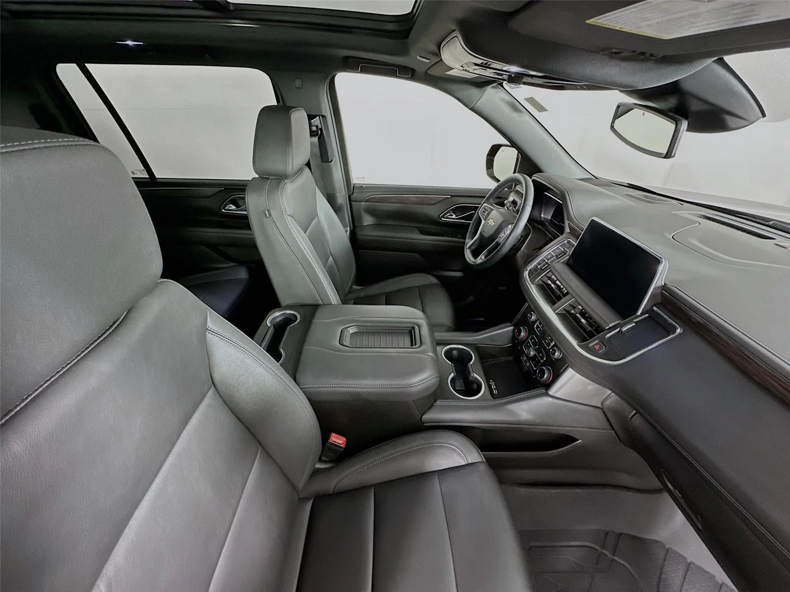 Used 2024 Radiant Red Tintcoat Chevrolet LT image 29