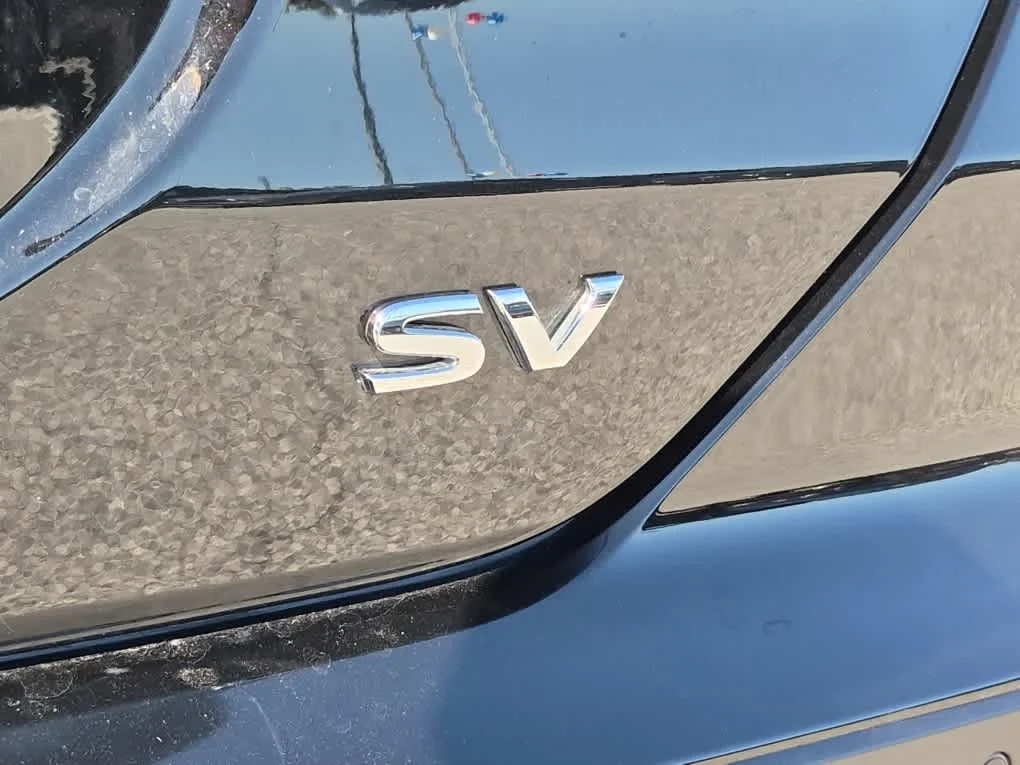 Used 2023 Super Black Nissan SV image 18